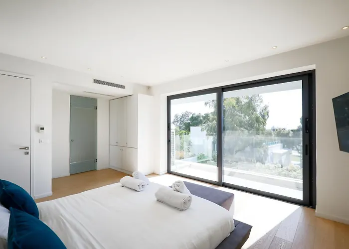 Ellinikon Luxury Apartment